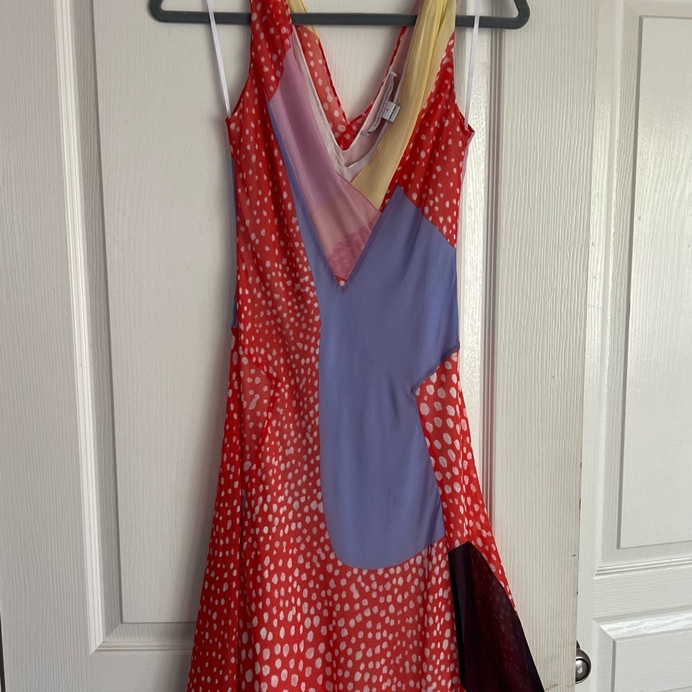 Beautiful DVF silk dress in multi Spring colors